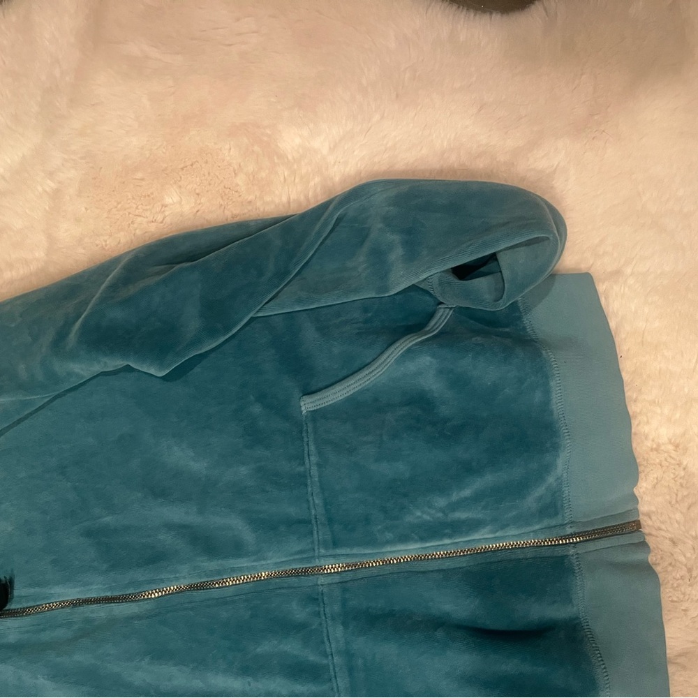 Juicy Couture y2k boutique Velour Hoodie and Joggers 2 piece L bottom XL Hoodie. - Picture 8 of 13